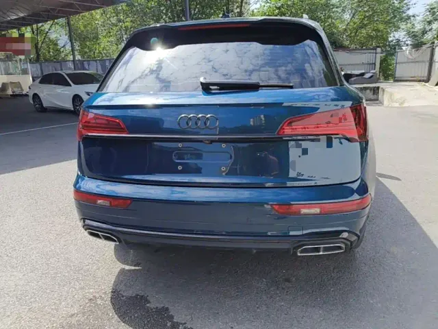 Audi Q5L — Фото автомобиля 5