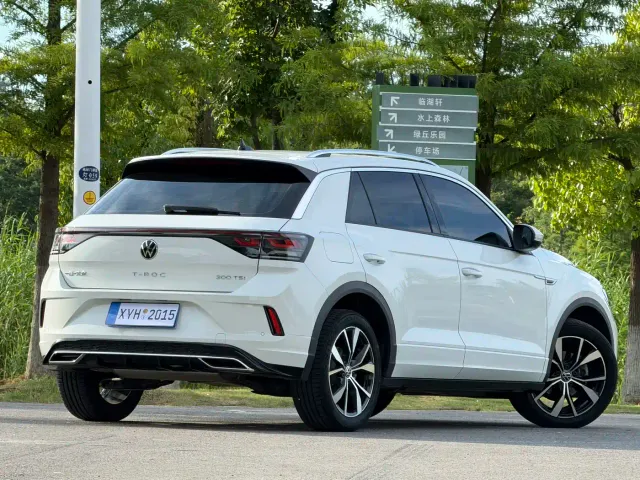 Volkswagen T-Roc — Фото автомобиля 18