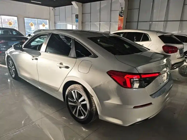 Honda Civic — Фото автомобиля 4