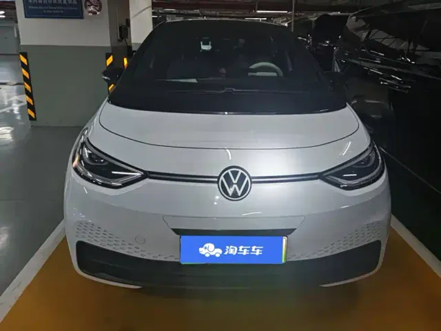 Volkswagen ID.3 — Фото автомобиля 2