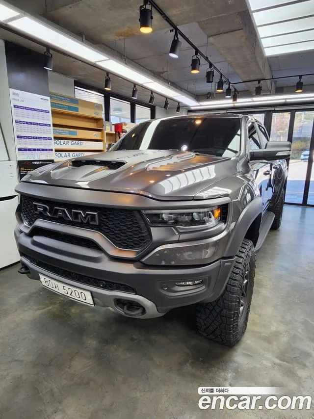 Dodge Ram Pick Up — Фото автомобиля 15