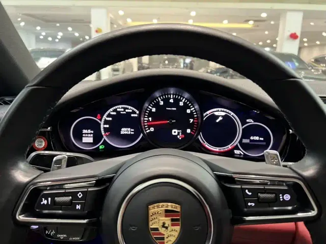 Porsche Panamera — Фото автомобиля 6