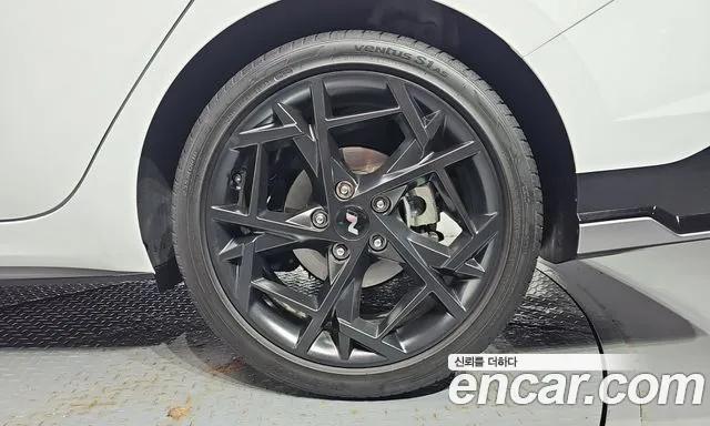 Hyundai Avante CN7 — Фото автомобиля 6