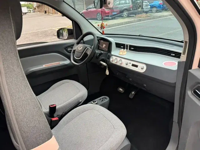 Wuling Hongguang Mini EV — Фото автомобиля 8