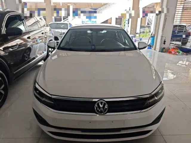 Volkswagen Lamando — Фото автомобиля 2