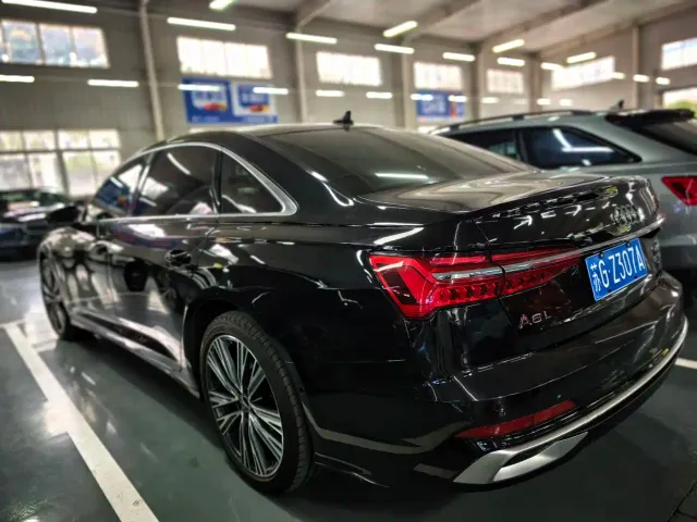 Audi A6L — Фото автомобиля 4