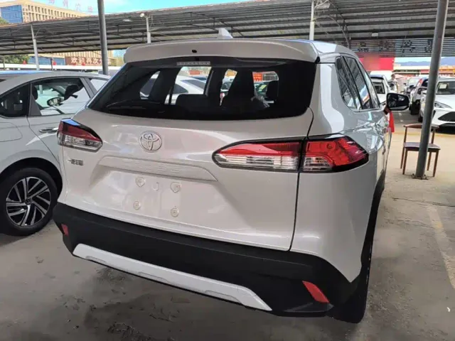 Toyota Corolla Cross — Фото автомобиля 5