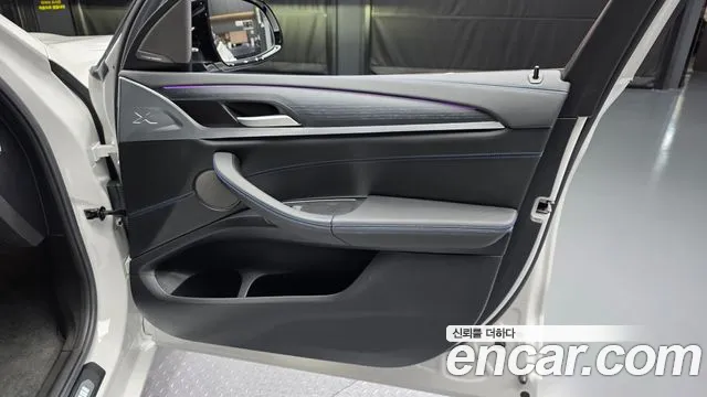 BMW iX3 G08 (2020–2024) — Фото автомобиля 25