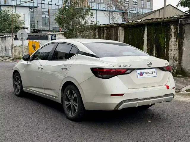 Nissan Sylphy — Фото автомобиля 4