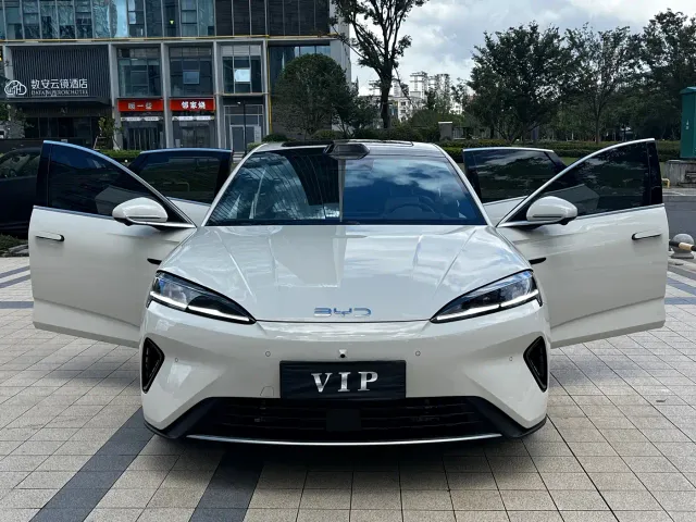 BYD Seal 07 DM-i — Фото автомобиля 13