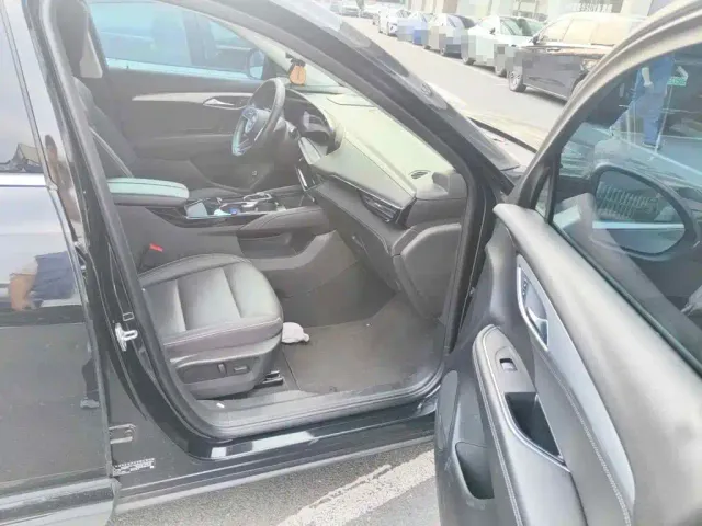 Buick Envision Plus — Фото автомобиля 10