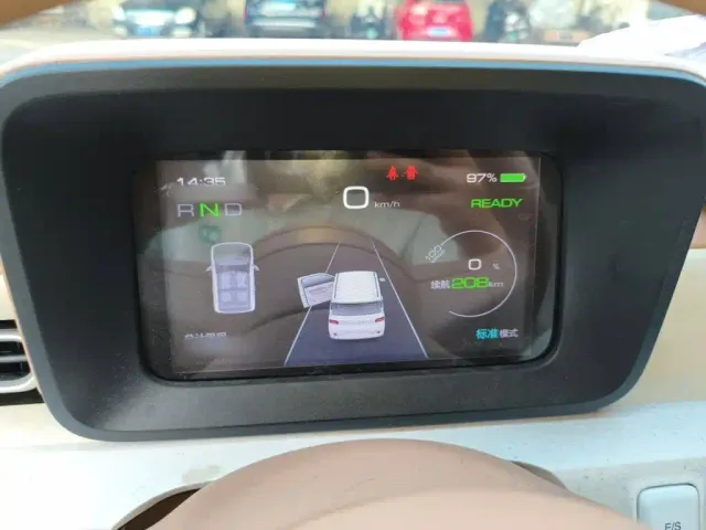 Wuling Hongguang Mini EV — Фото автомобиля 3