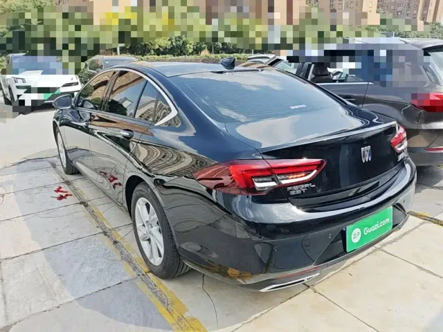 Buick Regal — Фото автомобиля 4