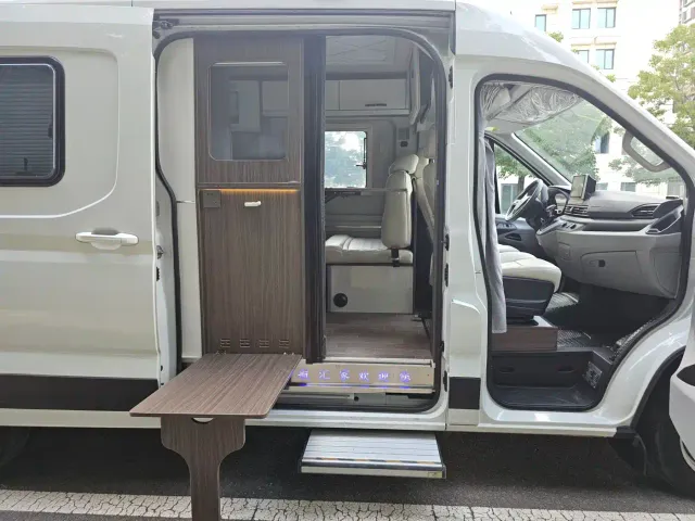 Maxus SAIC Maxus MAXUS V90 RV — Фото автомобиля 21