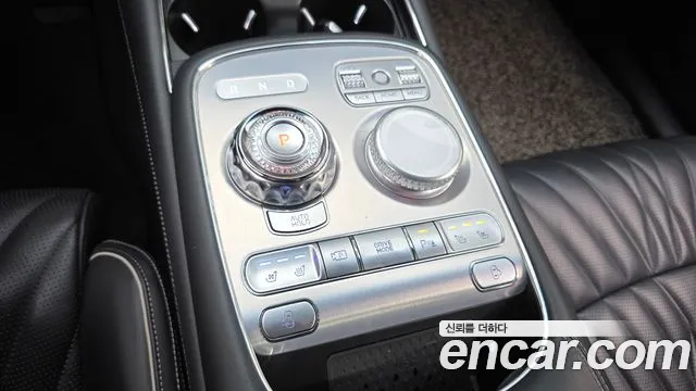 Genesis G90 Бензин 3.5 турбо AWD — Фото автомобиля 9