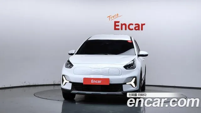 Kia Niro — Фото автомобиля 3