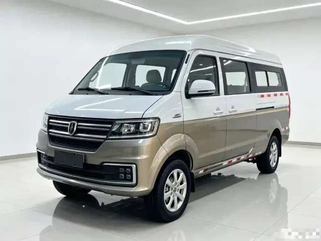 Фотография автомобиля — Jinbei New Hiace S