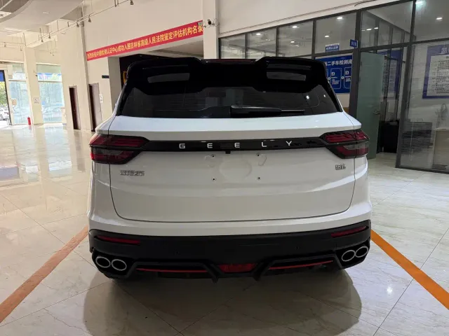 Geely Binyue — Фото автомобиля 5