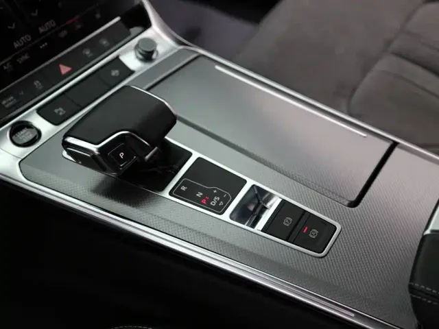 Audi A6L — Фото автомобиля 14