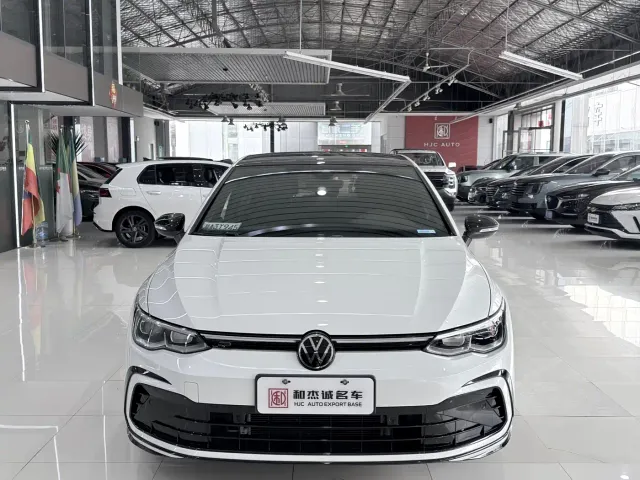 Volkswagen Golf — Фото автомобиля 2