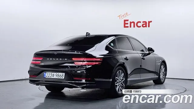 Genesis G80 Бензин 2.5 турбо AWD — Фото автомобиля 2