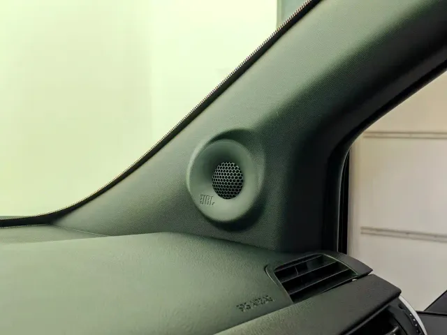 Toyota Sienna — Фото автомобиля 16