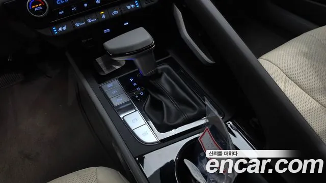 Hyundai Avante CN7 — Фото автомобиля 12