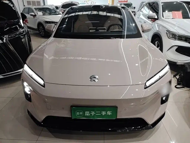 Nio ET5 — Фото автомобиля 2