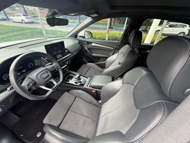 Audi Q5L Sportback — Фото автомобиля 11