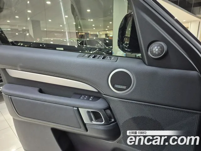 Land Rover Discovery — Фото автомобиля 16