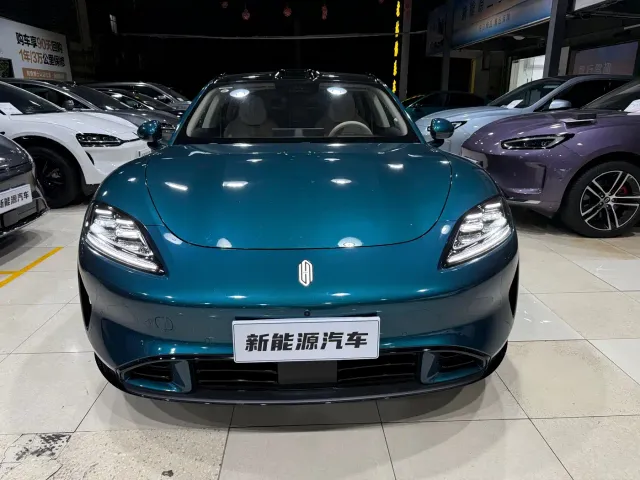 Shangjie Z7T — Фото автомобиля 2