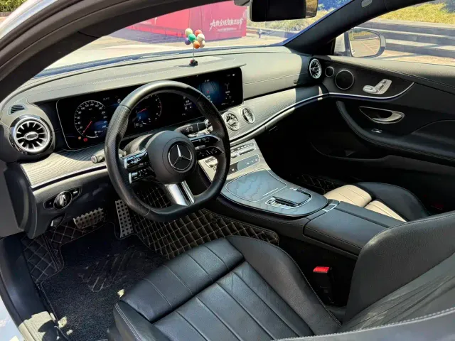 Mercedes-Benz E-Class — Фото автомобиля 2