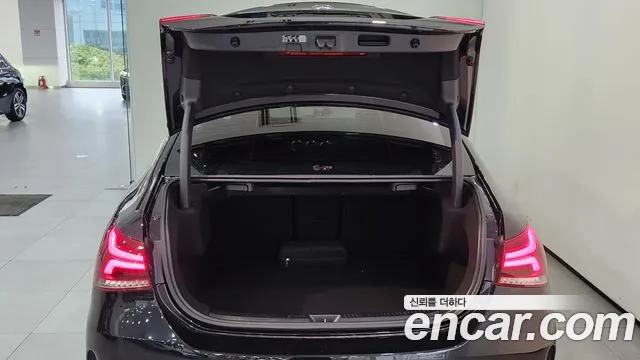 Mercedes-Benz A-Class — Фото автомобиля 20