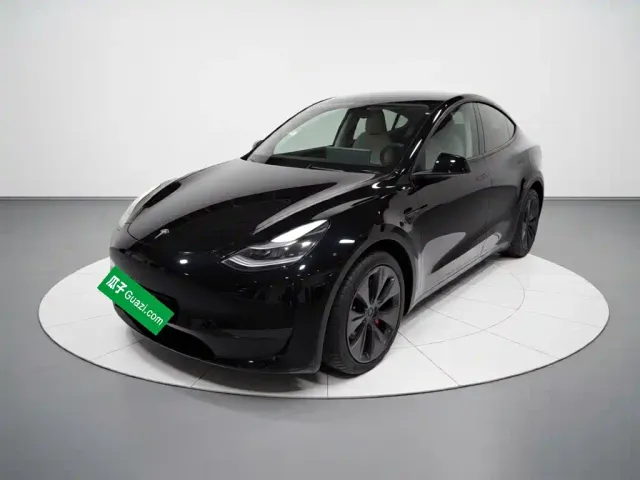 Фотография автомобиля — Tesla Model Y