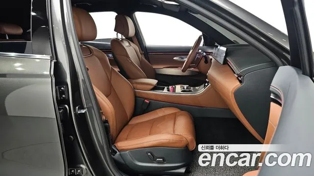 Genesis GV70 — Фото автомобиля 17