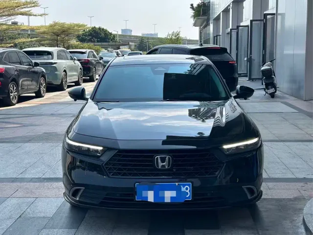 Honda Accord — Фото автомобиля 2