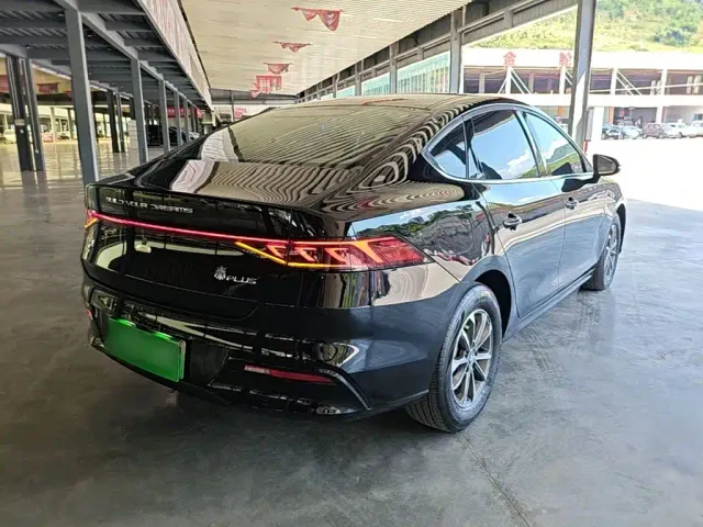 BYD Qin PLUS — Фото автомобиля 6