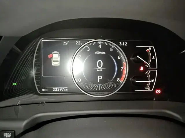 Lexus ES — Фото автомобиля 11