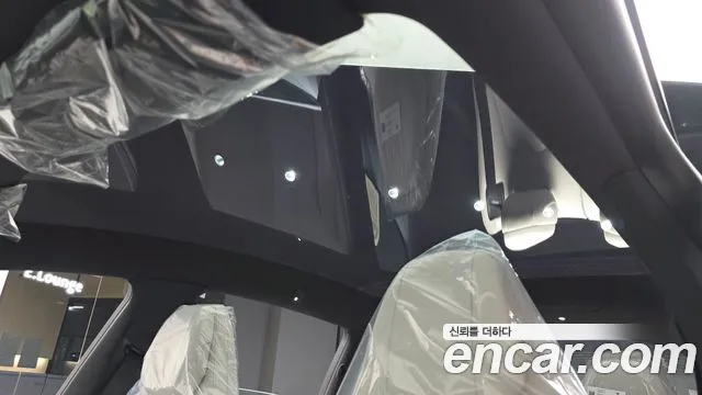Tesla Model Y — Фото автомобиля 15
