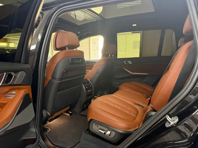 BMW X7 — Фото автомобиля 5