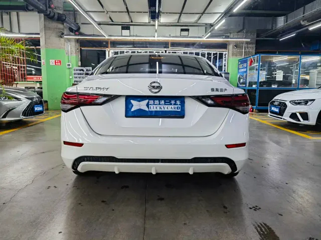 Nissan Sylphy — Фото автомобиля 5
