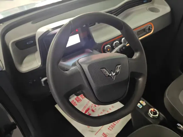 Wuling Hongguang Mini EV — Фото автомобиля 8