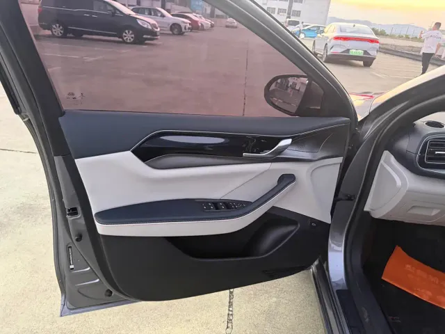 BYD Qin PLUS — Фото автомобиля 15