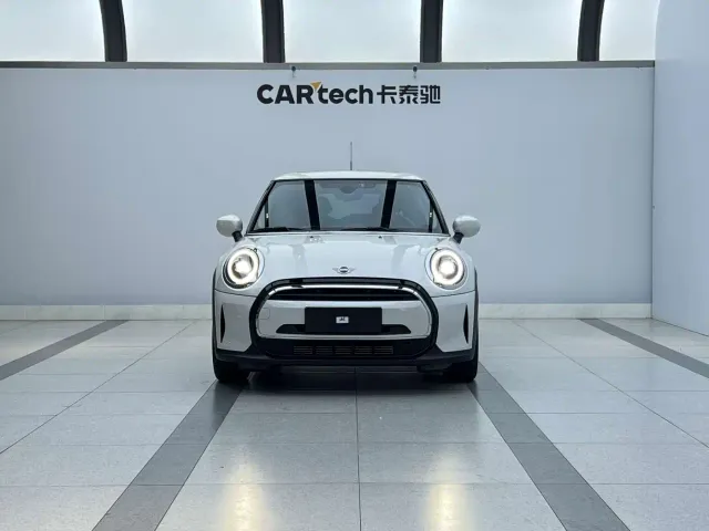 MINI Hatch — Фото автомобиля 2