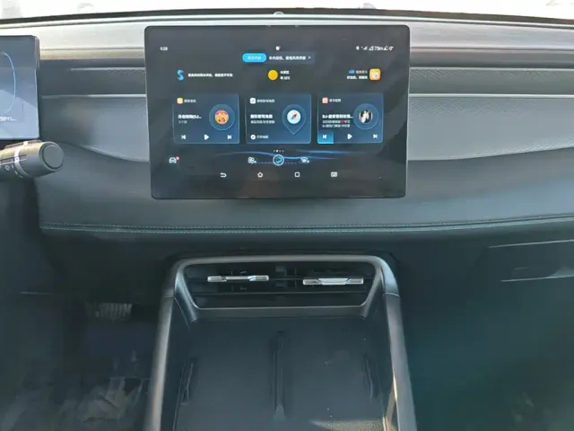BYD Qin PLUS — Фото автомобиля 12