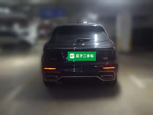 Hongqi HS5 — Фото автомобиля 3