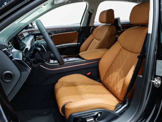 Audi A8 — Фото автомобиля 10