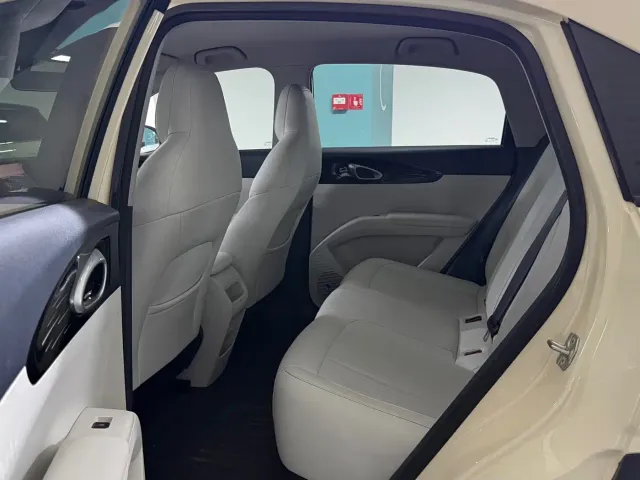Geely Starry Wish — Фото автомобиля 8