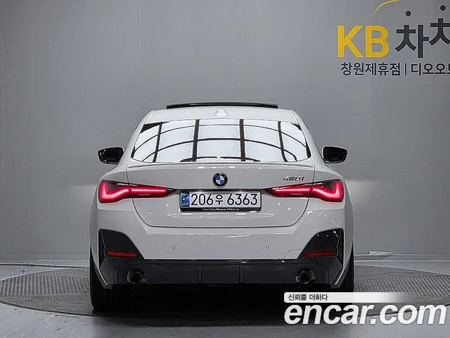 BMW 4 Series G22 — Фото автомобиля 4
