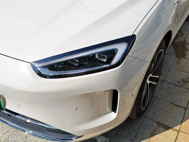 Aito M5 — Фото автомобиля 21